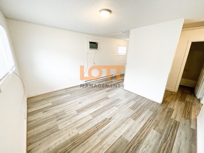 Photo - 10 Montis Dr Unit #13