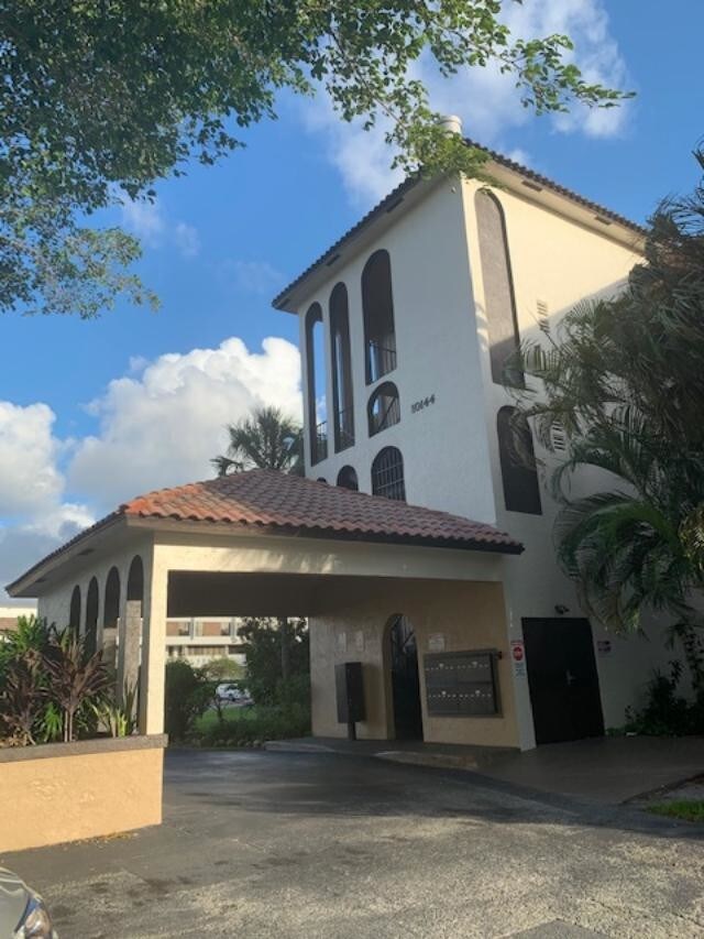 Best HD Pictures about  10328 Boca Entrada Blvd  with No AI Images