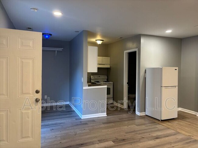 Photo - 205 Floyd Rd Unit A