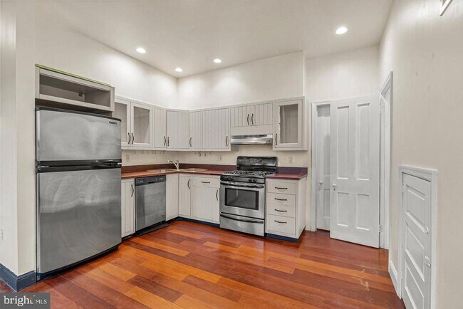 Photo - 3849 Terrace St Unit E