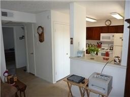 Photo - Parkway Lane Condominiums