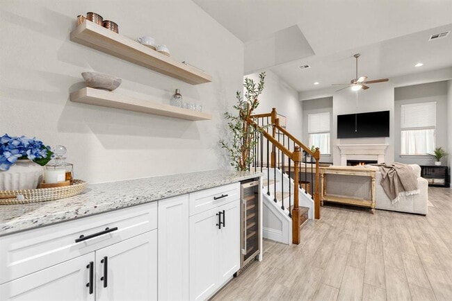 Photo - 6720 Verona Pl