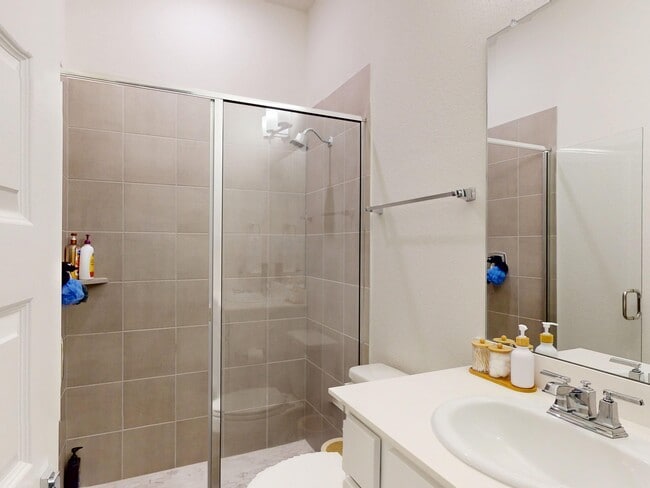 Photo - 4611 Columbus Dr