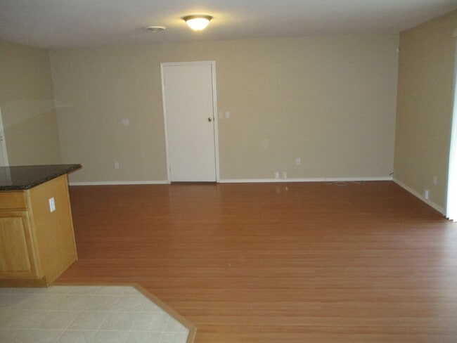 Photo - NICE DUPLEX IN CARMICHAEL!!