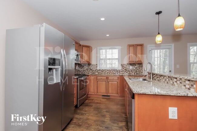 Photo - 226 Heritage Pl