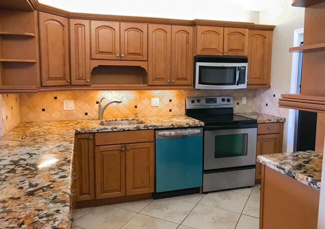 Building Photo - 3150 N Course Ln Unit 3 Rental