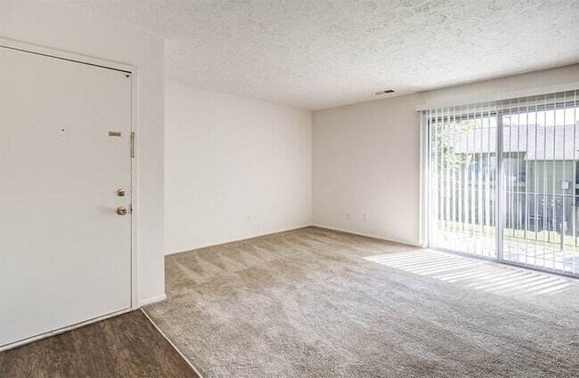 Apartment Kitchen at The Woods of Eagle Creek - The Woods of Eagle Creek