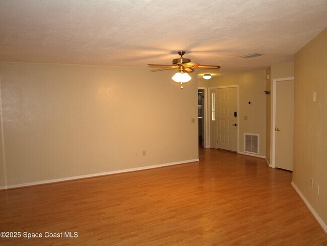 Photo - 831 Greenwood Manor Cir Unit 8-D