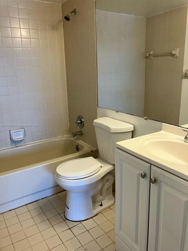 Photo - 5200 NW 31st Ave
