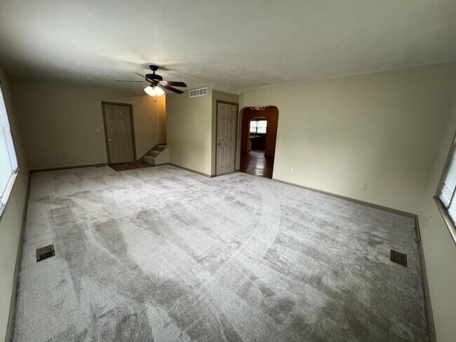 Photo - Charming 3 bedroom - 2 bath house in Normal