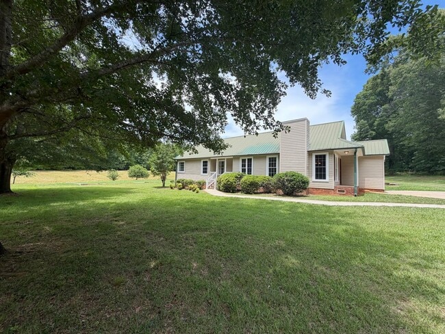 Photo - Exclusively Offered By Muse Realty Rentals, LLC