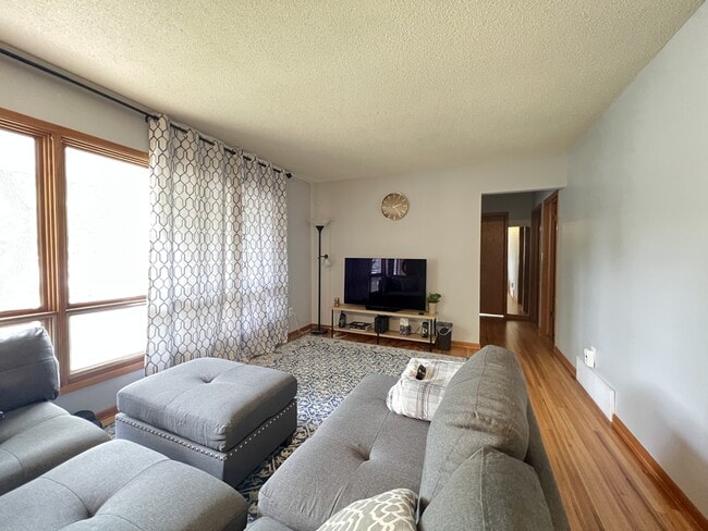 Photo - 2402 12th Ave NW