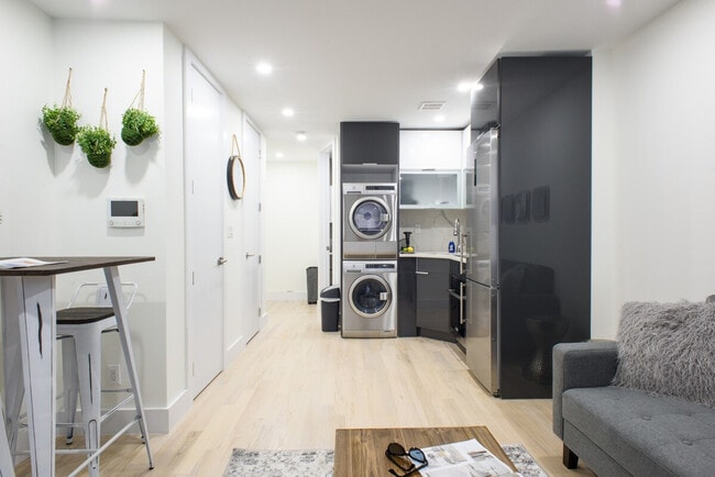 Photo - 244 E 75th St Unidad FL2-ID1021825P