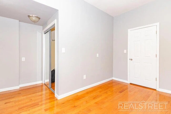 Photo - ? Spacious 2 Bedroom Apartment in Bushwick ? Unit 2R