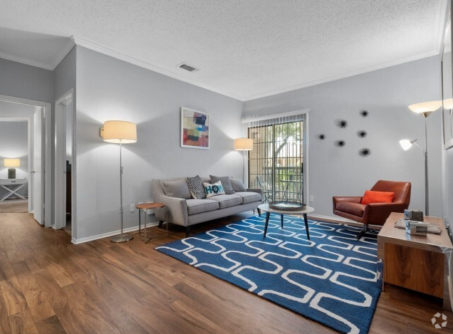 2BR, 1BA - 874SF LVRM View - The Oaks of North Dallas Rental