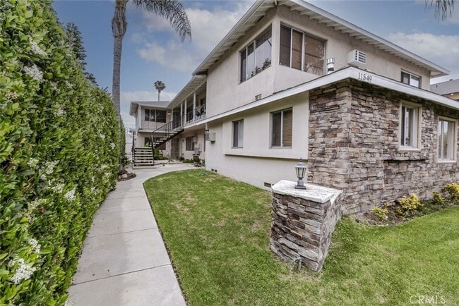 Photo - 11549 Sylvan St Condo Unit 6-6