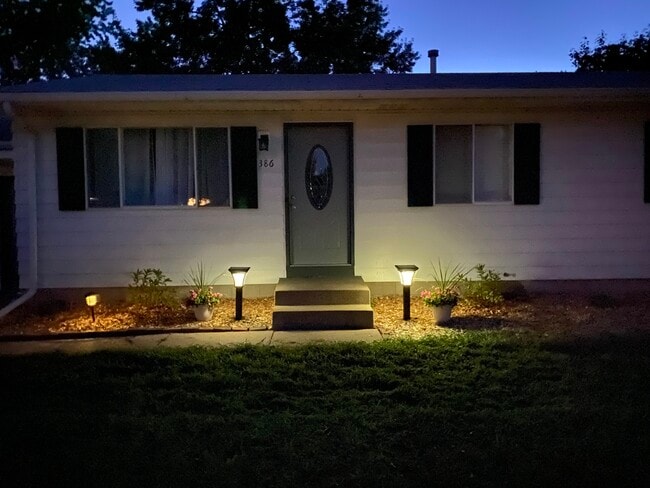 Photo - 386 1st Ave SE