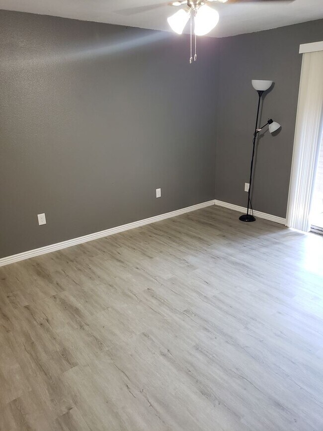 1385 W University Ave Unit 9-167