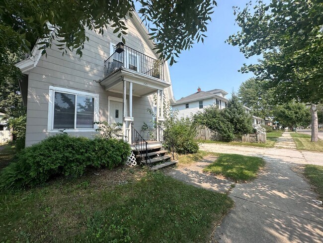 Photo - 1521 Morrow St Unit Lower