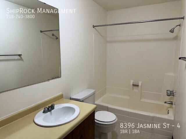 Photo - Meadowbrook Apartments 8388 #4 Unit 4
