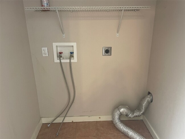 Photo - 2116 The Strand Unit 205