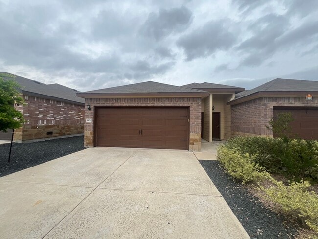 Photo - 1136 Stanley Wy
