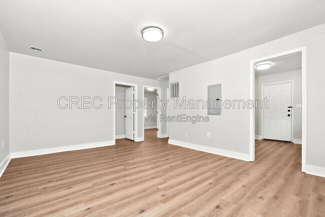 Photo - 1605 Pineview Rd