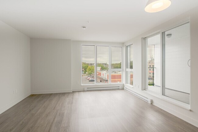 Photo - 9675 Av. Papineau Unit 14