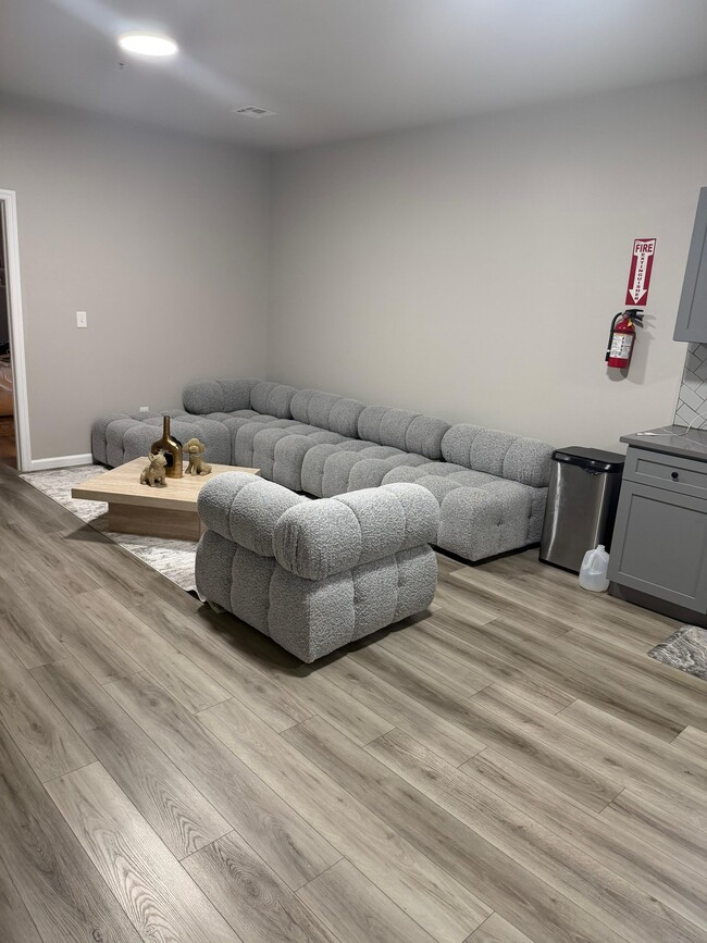 Photo - 373 Broadway Unidad 4