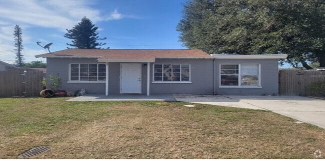Building Photo - 5806 15th St W Rental