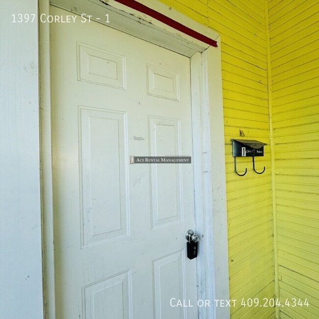 Building Photo - 1397 Corley Ave Unit 1