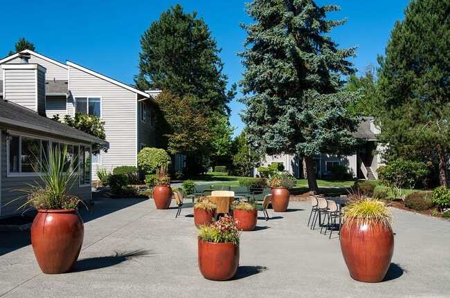 Glenbrook Apartments