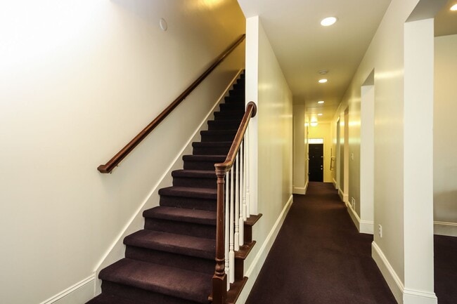 Photo - Victors Place