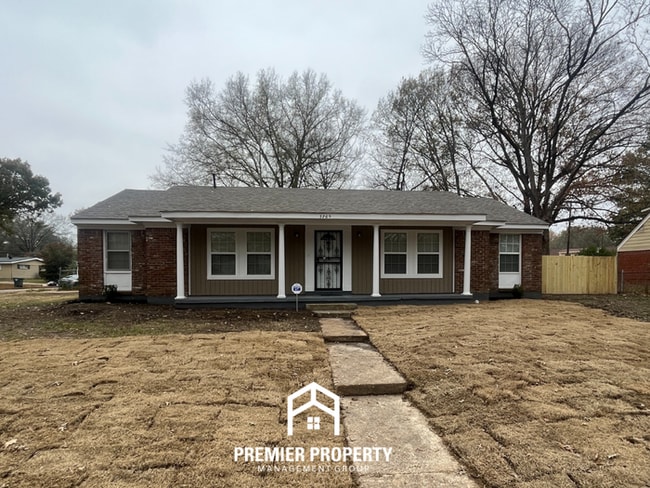 Building Photo - 3265 Starsdale St