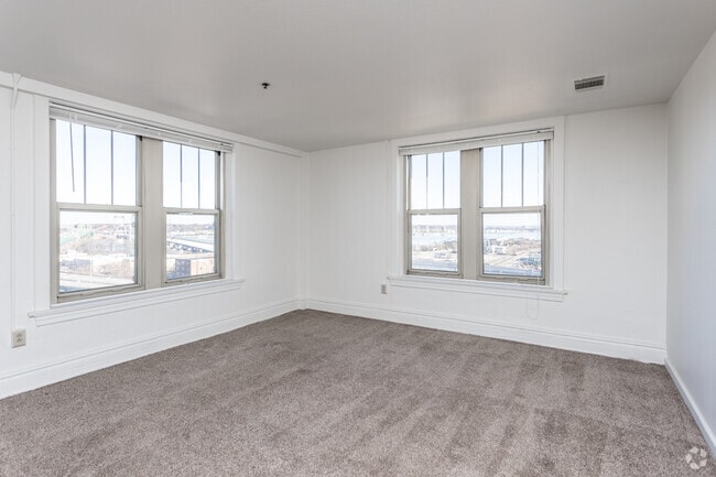 2BR, 1BA - Hepburn/1,144 SF