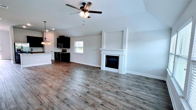 Photo - 552 Firethorn Dr