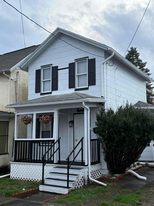 Photo - 148 S Van Buren Ave House