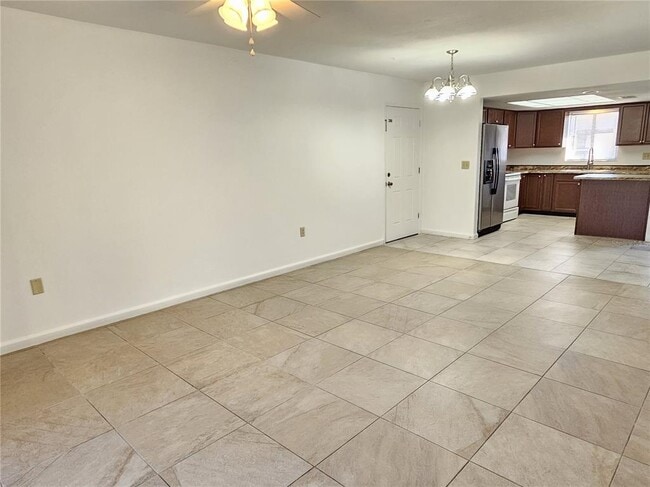 Photo - 499 Albee Farm Rd Unit V11