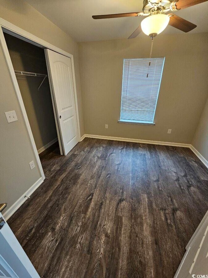 Photo - 1100 Commons Blvd