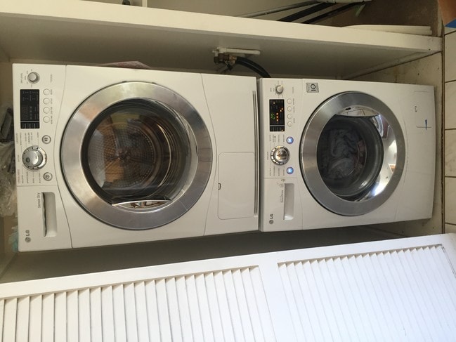 Photo - 555 University Ave Unit 905