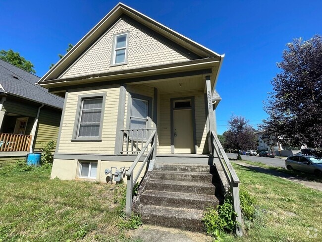 Building Photo - Boise Home with Large Basement, Yard, New ...