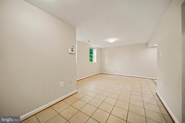 Photo - 4656 Evansdale Rd