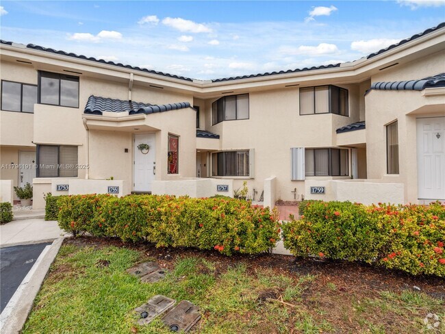 Building Photo - 1757 NW 81st Way Unit 1757 Rental