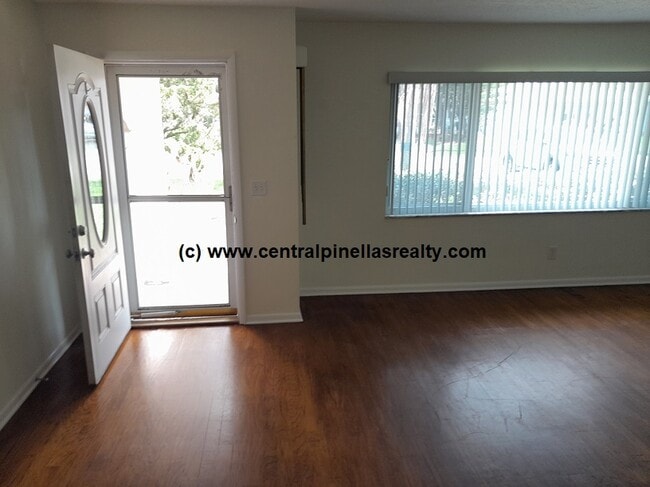 Photo - 1412 Lime St