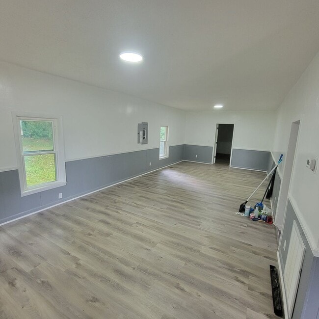 Photo - 3/2 -Bonus Room & Basement-Livingston
