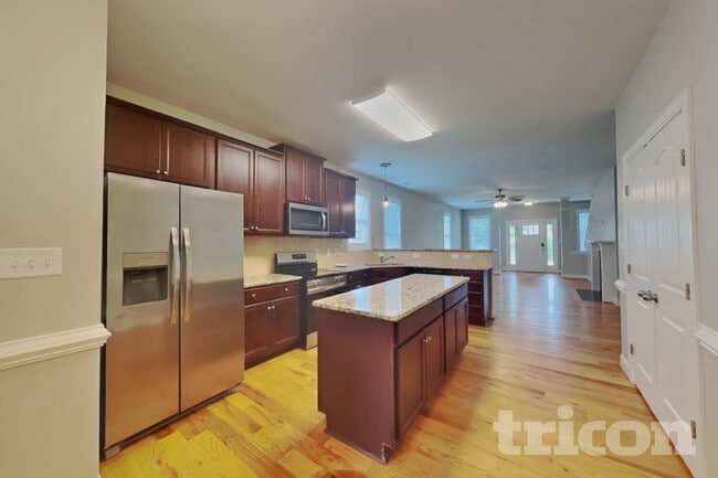 Photo - 70 Hilldebrant Dr
