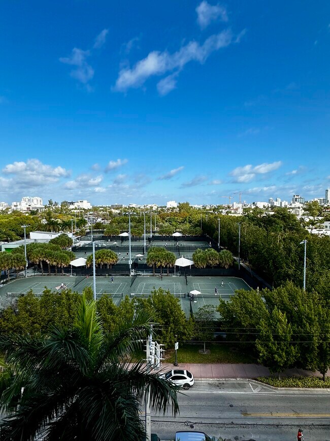 Photo - 1020 Meridian Ave Unit 811