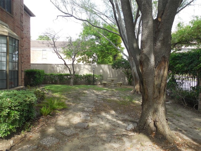 Photo - 2255 Braeswood Park Dr Unidad 218