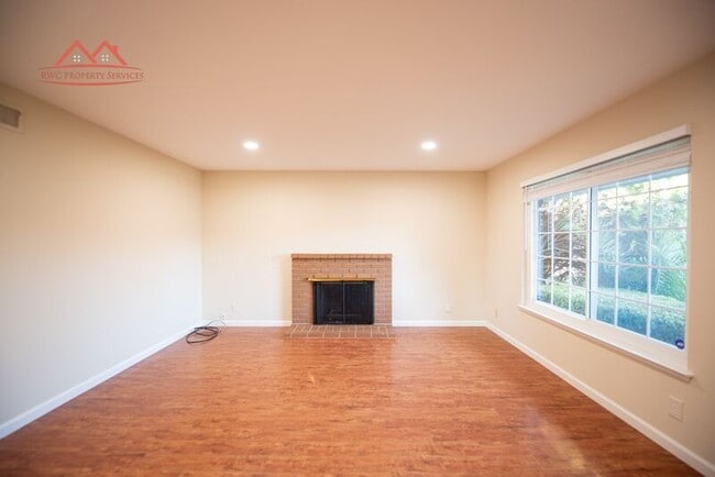 2135 Hikido Dr