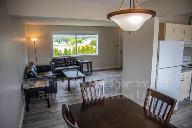 Photo - 16 Little Wedeene St